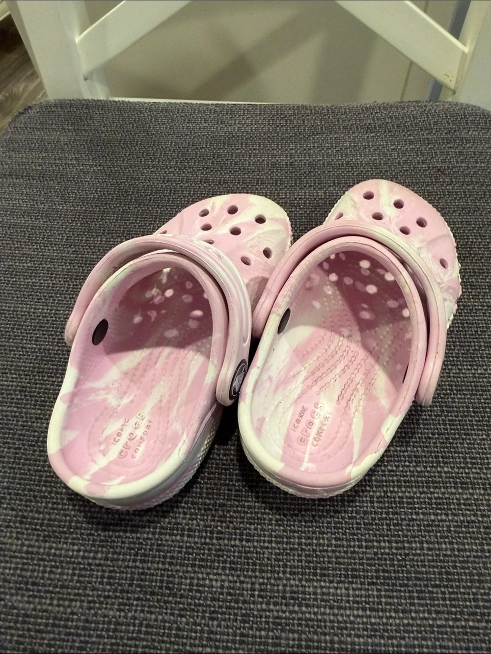 CROCS Kids Pink and White Tie-Dye Clog Sandals